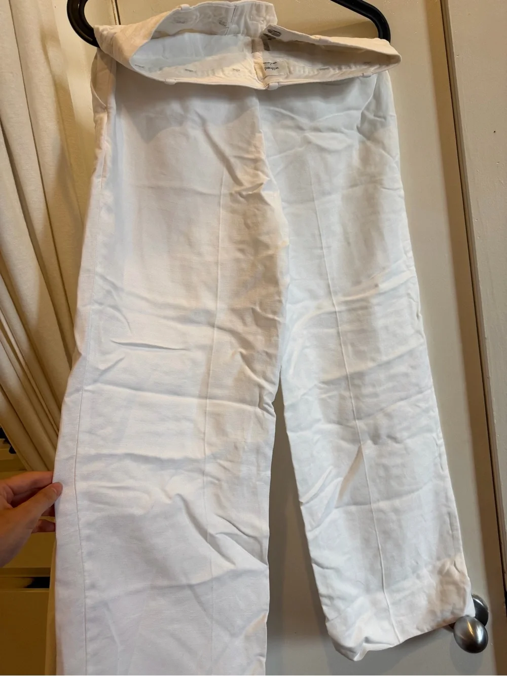 Aritzia never worn